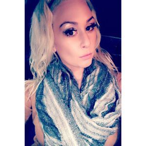 Meet your Posher, Kayla